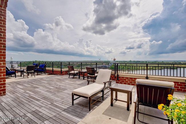 1354 - 240 N Water St, Condo with 2 bedrooms, 3 bathrooms and 2 parking in Wilmington NC | Image 41