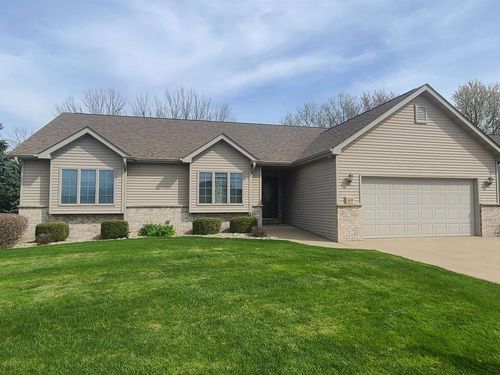 69 Penbrook Circle, APPLETON, WI, 54913 | Card Image