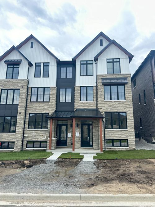 2744 Peter Matthews Dr, Pickering, ON, L1X0M3 | Card Image