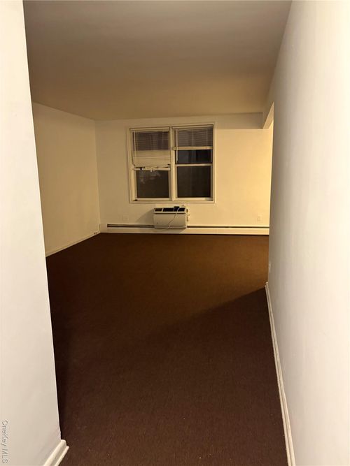 apt-2f-15105 Cross Island Pkwy, Whitestone, NY, 11357-2635 | Card Image