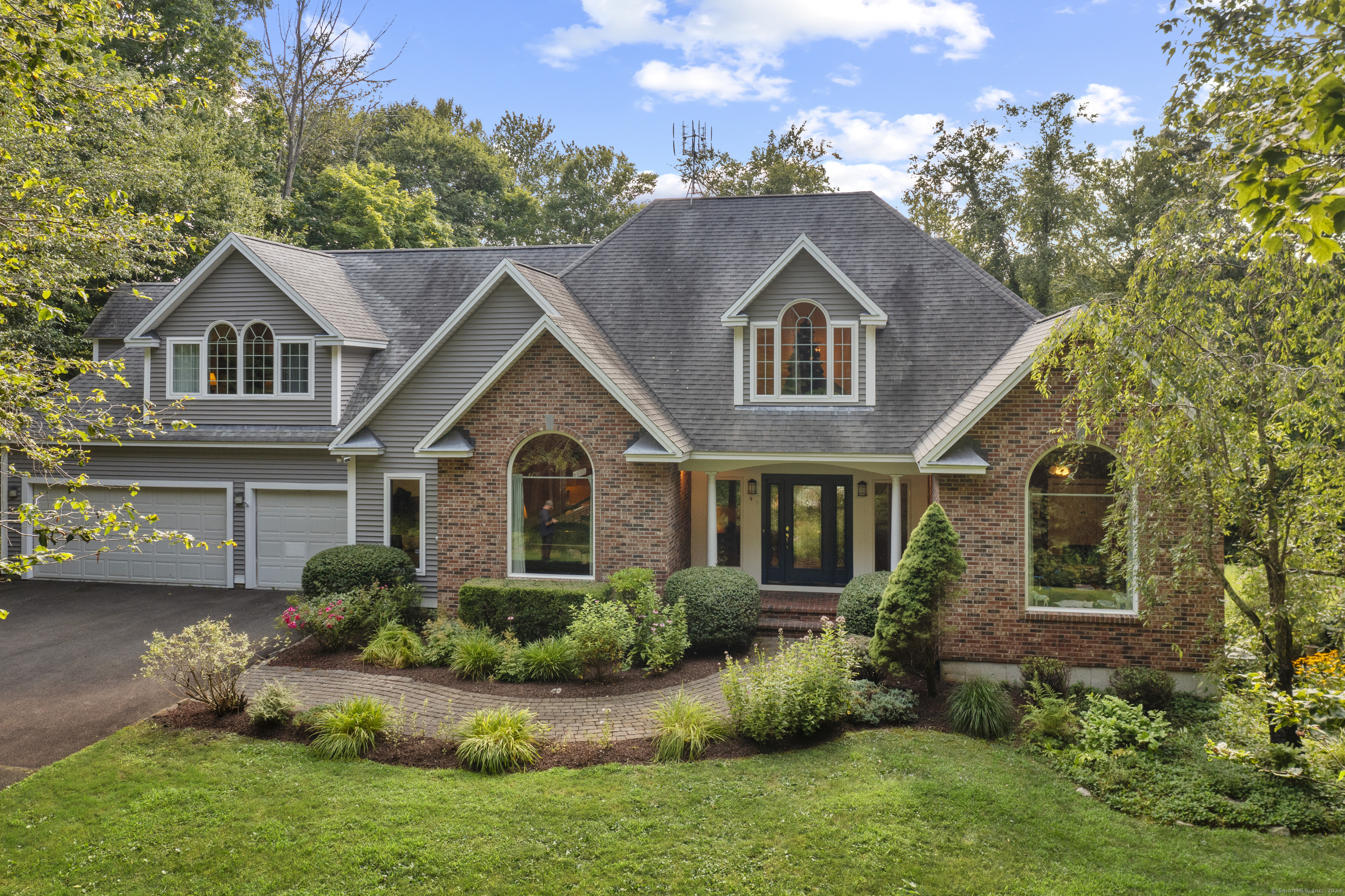 Weatherly Trl, Guilford, CT 06437