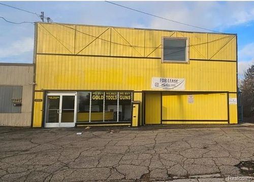 1902 Fenton Rd, Flint, MI, 48507-5700 | Card Image