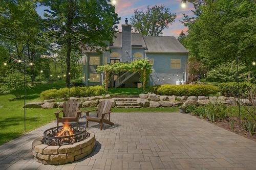 16 Hillsboro Cir, Milford, NH, 03055-3236 | Card Image