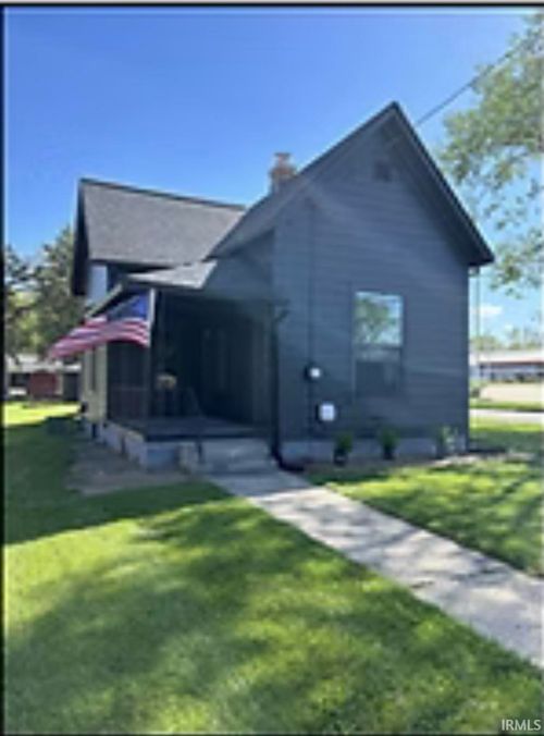 529 W Main St, Greentown, IN, 46936-1022 | Card Image