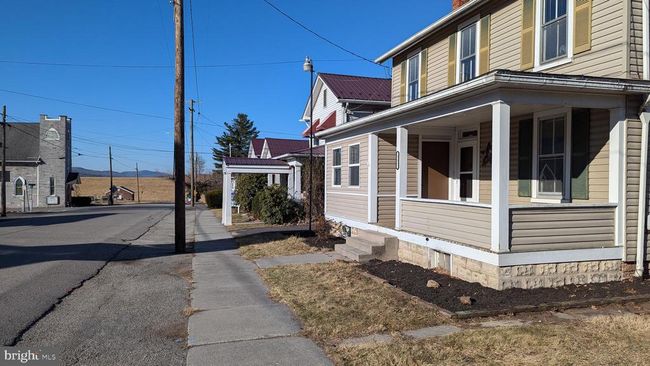 131 W Main St, House other with 3 bedrooms, 1 bathrooms and null parking in HOWARD PA | Image 4