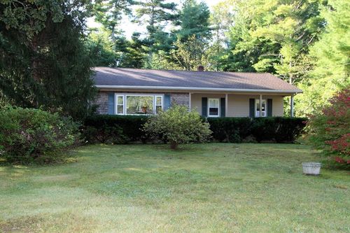 32 Morton Rd, East Freetown, MA, 02717-1809 | Card Image