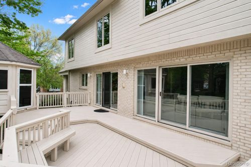 28959 Augusta, Farmington Hills, MI, 48331-4822 | Card Image