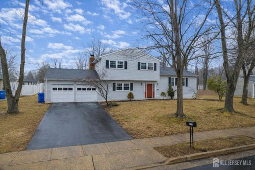 1035 Hillside Dr, North Brunswick, NJ, 08902-3213 | Card Image