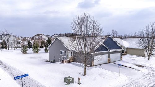 10751 Knollwood Ln, Woodbury, MN, 55129-5357 | Card Image