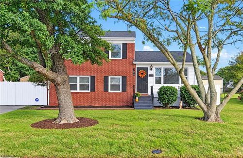 706 S Fallon Ct, Hampton, VA, 23661-1130 | Card Image