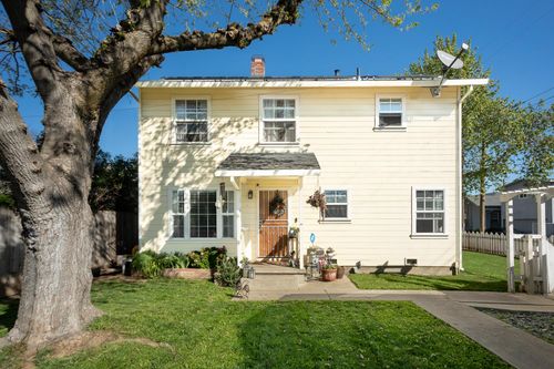 1122 Maple St, Marysville, CA, 95901-4732 | Card Image