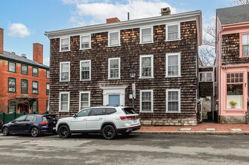 1-102 Washington St, Marblehead, MA, 01945-3567 | Card Image