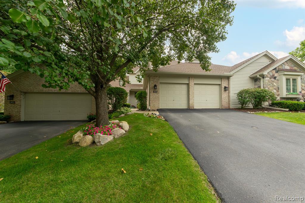 Golf View Dr, Brighton, MI 48116 #1