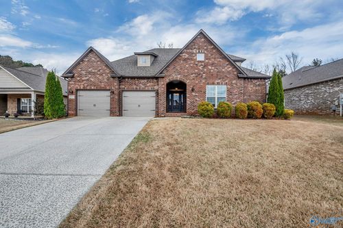 209 Somerton Dr, Huntsville, AL, 35811-7129 | Card Image