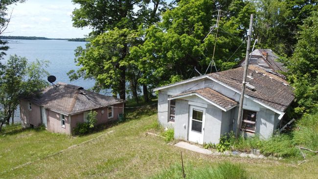 little house and stanley.JPG | Image 13