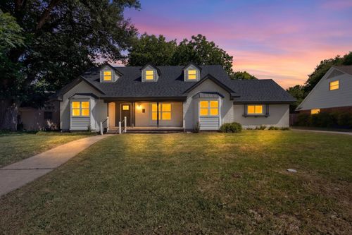 550 Glen Oaks Blvd, Dallas, TX, 75232-2016 | Card Image