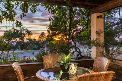 605 Cedar Hill Rd, Albuquerque, NM, 87122-1813 | Card Image