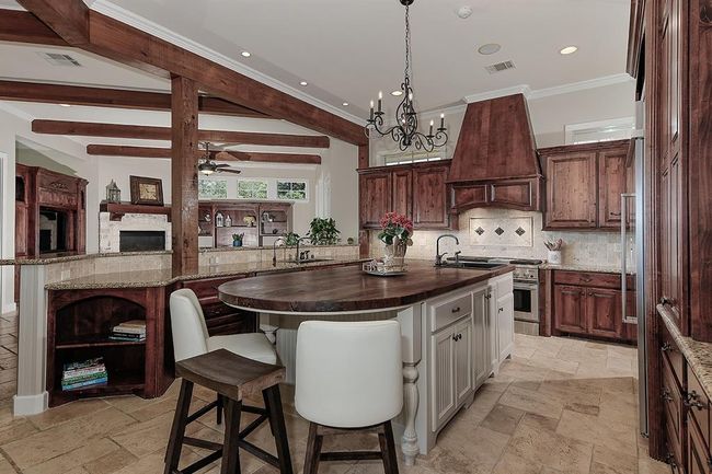 28207 E Benders Landing Boulevard, House other with 7 bedrooms, 9 bathrooms and 4 parking in Spring TX | Image 16
