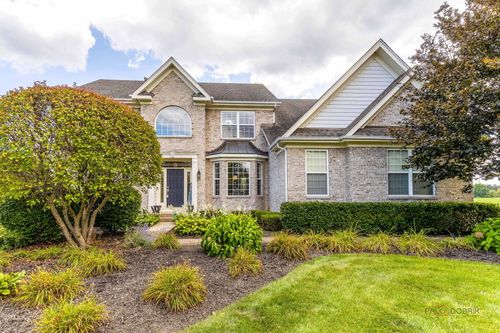 5 Kensington Ct, Hawthorn Woods, IL, 60047-9217 | Card Image
