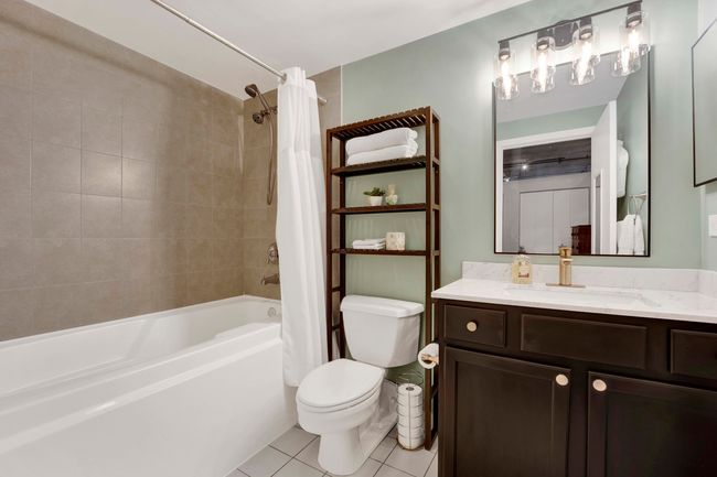 UNIT-228 - 1110 W 15 Th St, Condo with 2 bedrooms, 2 bathrooms and 1 parking in Chicago IL | Image 15