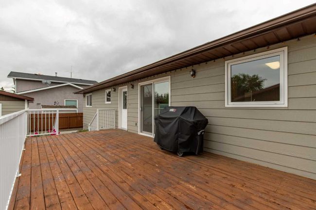 12 Fairway Cres, House other with 6 bedrooms, 3 bathrooms and 3 parking in Foremost AB | Image 43
