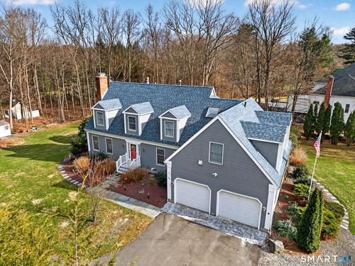 64 Watertown Rd, Middlebury, CT, 06762-1501 | Card Image