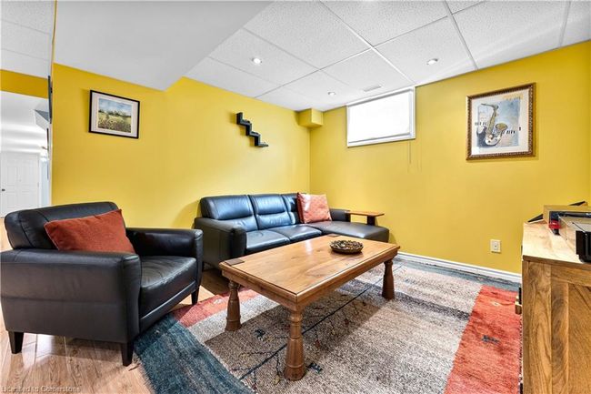 572 Altheim Cres, House other with 3 bedrooms, 4 bathrooms and 4 parking in Waterloo ON | Image 27