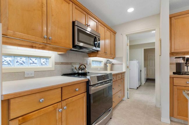 461 Sienna Heights Hill Sw, House other with 3 bedrooms, 3 bathrooms and 4 parking in Calgary AB | Image 8