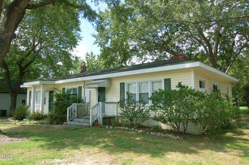 433 E 3rd St, Wendell, NC, 27591-9745 | Card Image