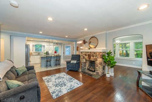 260 Cozy Lake Rd, Oak Ridge, NJ, 07438-9138 | Card Image