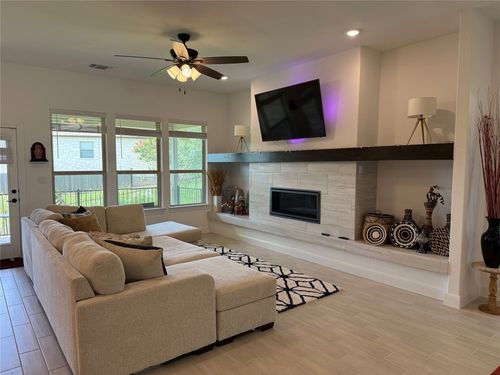 5321 Texas Bluebell Dr, Spicewood, TX, 78669-6848 | Card Image