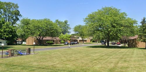69 E Smiley Ave, Shelby, OH, 44875-1068 | Card Image