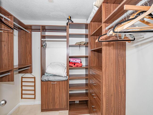 PH6 - 3870 N Highway A1a, Condo with 2 bedrooms, 2 bathrooms and null parking in Hutchinson Island FL | Image 32