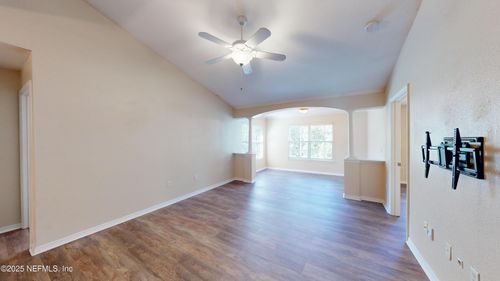 436-7800 Point Meadows Dr, JACKSONVILLE, FL, 32256-4606 | Card Image