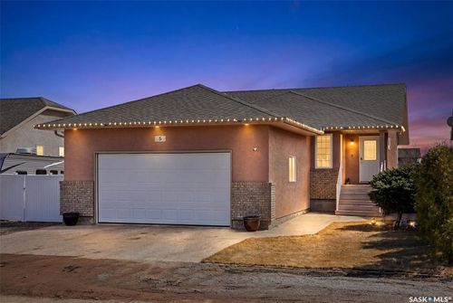 5 Corbin Bay, Grand Coulee, SK, S4M0A3 | Card Image