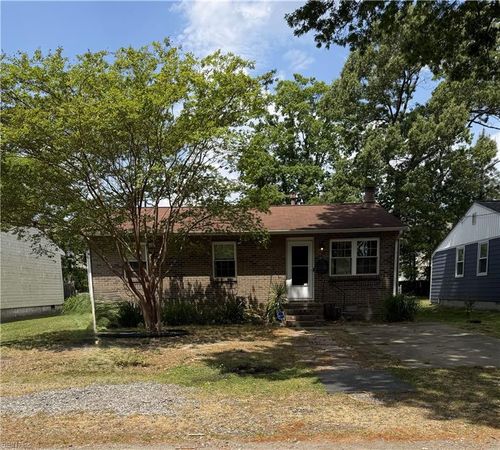 418 Hunlac Ave, Hampton, VA, 23664-1524 | Card Image