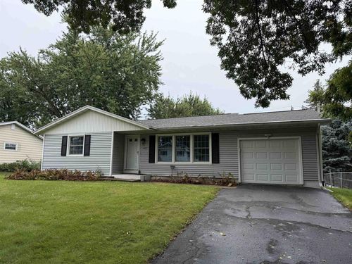 4509 Bunker Hill Lane, Madison, WI, 53704 | Card Image