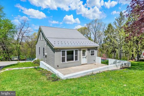 3304 Indian Rock Dam Rd, YORK, PA, 17408-7369 | Card Image