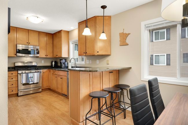 Convenient breakfast bar | Image 11