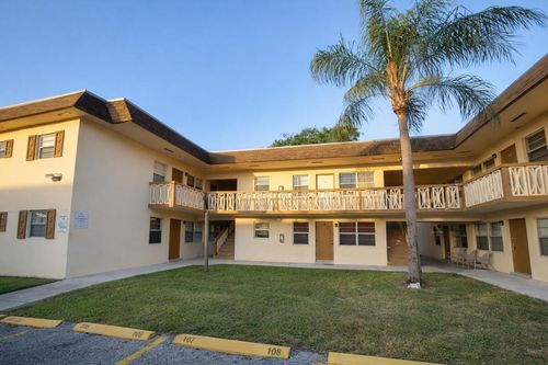 5-3721 Sw 59th Ter, Davie, FL, 33314-2643 | Card Image