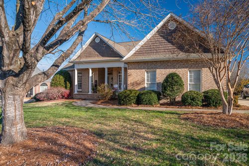 2616 Nicklaus Ct Ne, Conover, NC, 28613-9010 | Card Image