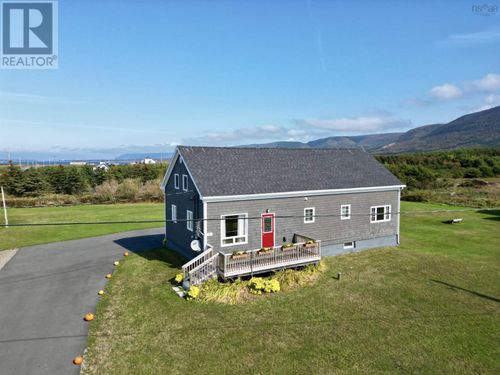 5 Pembroke Rd, Grand Étang, NS, B0E1L0 | Card Image