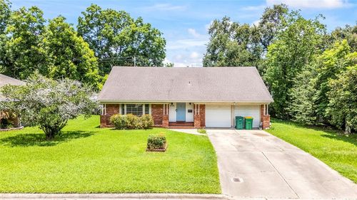 2706 Meadow Ln, La Marque, TX, 77568-5046 | Card Image