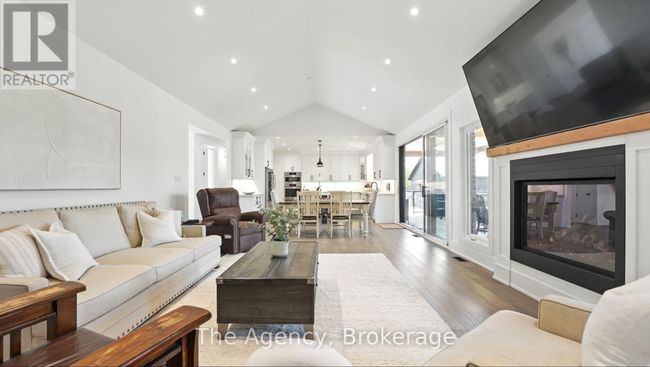 6598 County 10 Road, House other with 5 bedrooms, 5 bathrooms and 23 parking in Essa ON | Image 35