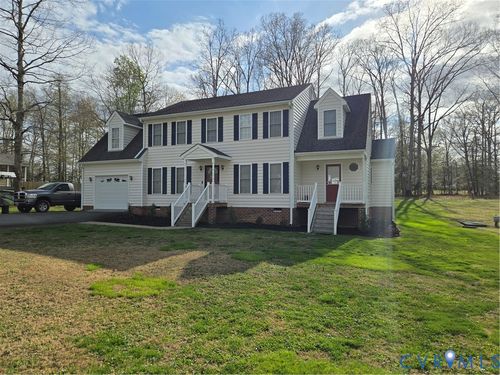 9370 Deerlake Dr, New Kent, VA, 23124-2946 | Card Image