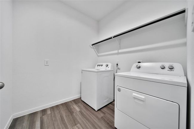 A spacious laundry room and the WASHER & DRYER STAY! | Image 35