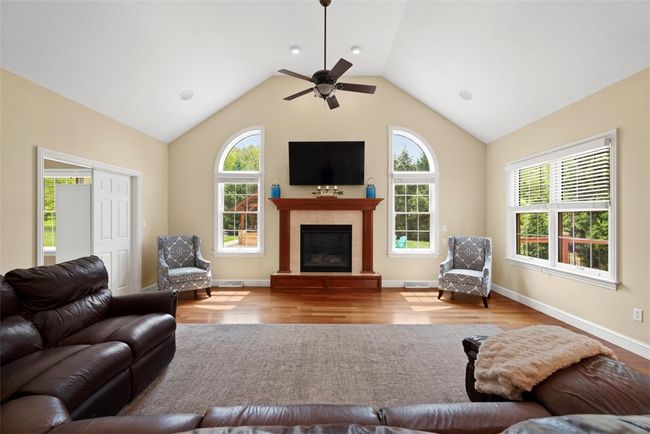 202 Emerson Pines Dr, House other with 5 bedrooms, 5 bathrooms and 4 parking in Cranberry Township PA | Image 13