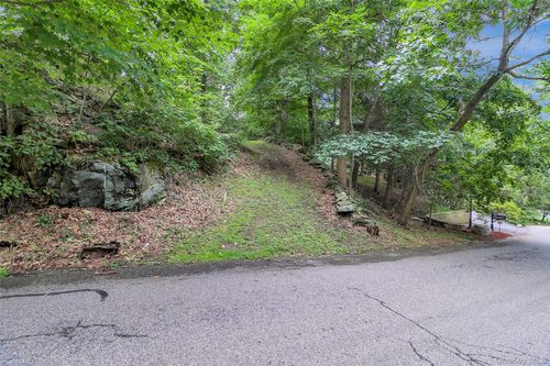 1 Pamela Place, New Castle, NY, 10546 | Card Image