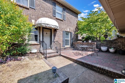 1722 Mountain Laurel Ln, Hoover, AL, 35244-1129 | Card Image