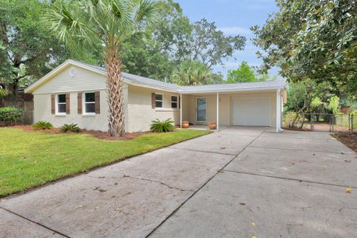 321 Coral Dr Sw, Fort Walton Beach, FL, 32548-6521 | Card Image
